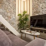 Casa Sym * 法里拉基