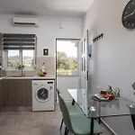 아파트 Casa Sym 팔리라키